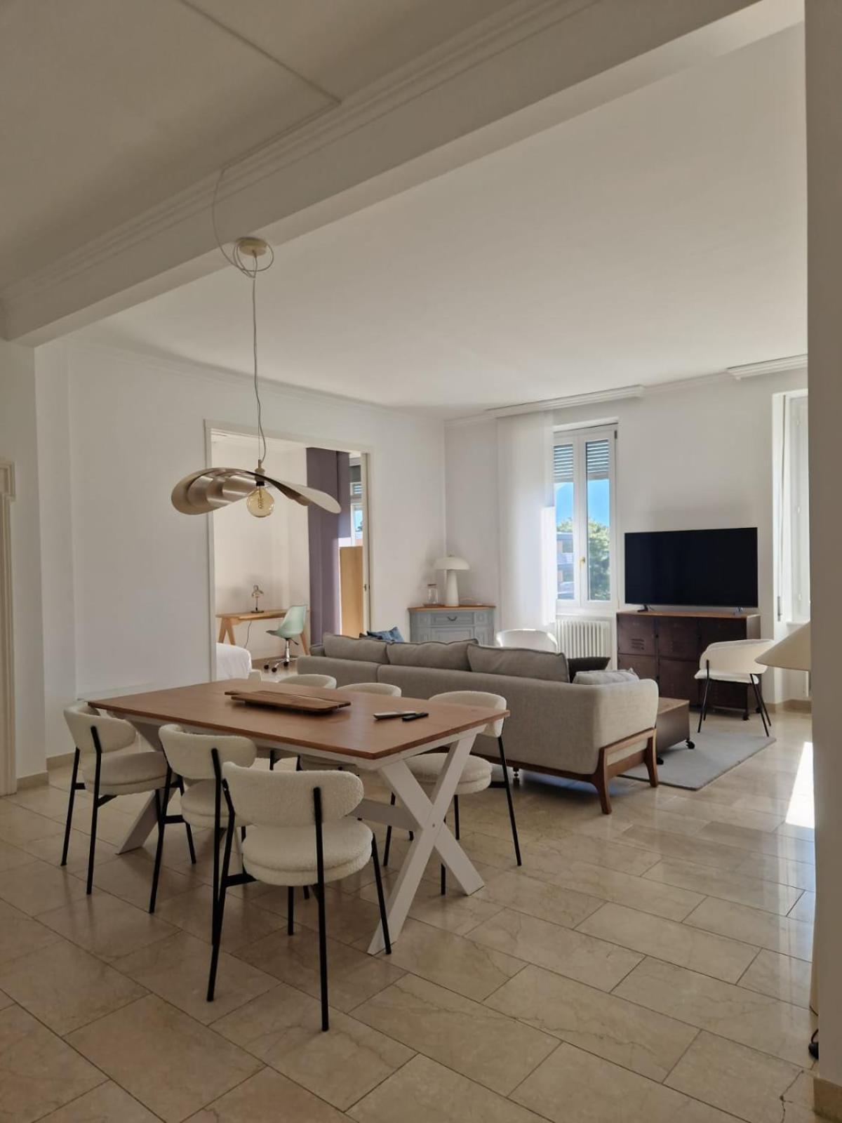 Villa Magnolia - High Standing Floor Locarno Exteriör bild
